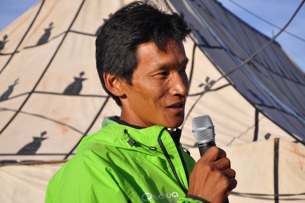 Dachhiri Dawa Sherpa - le trailer Népalais