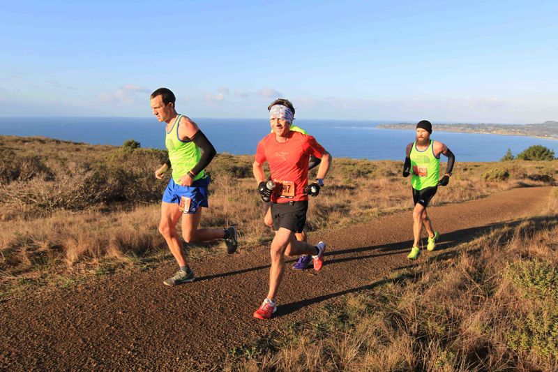 San Francisco Challenge 2013 : les 10 000 $ pour Krar et Yates 1 The North Face Endurance Challenge 2013 - le groupe de tête avec le vainqueur rob Krar