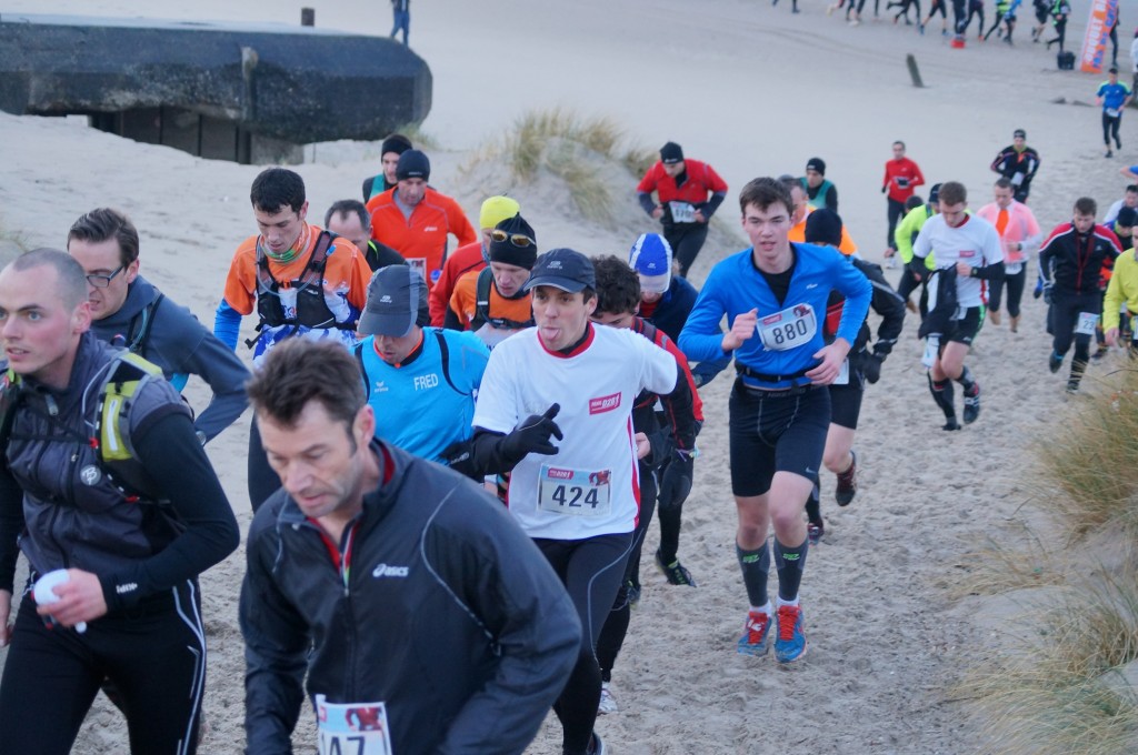 Trail D2B - Aucouturier le plus rapide entre les dunes 2 trail D2B 2014 - le peloton
